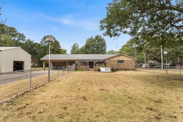302 S 15th St Street, Des Arc, AR 72040