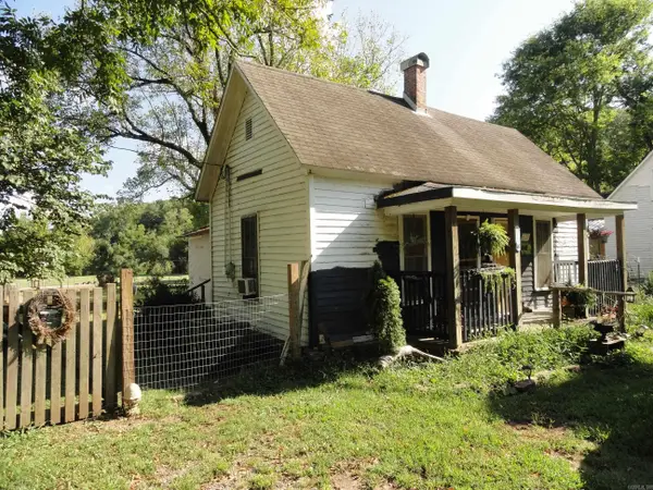 106 Limestone Street, Leslie, AR 72645