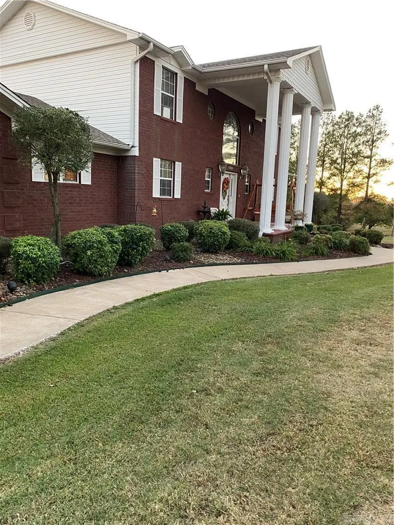 3 Bluff Dr, Russellville, AR 72802 - #2
