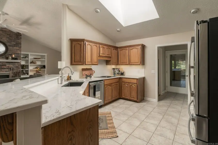 15 Temerario Place, Hot Springs Village, AR 71909 - #3