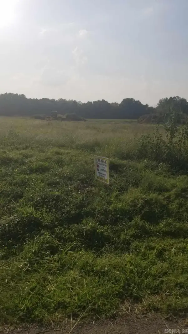 Lot 6 S Apple, Beebe, AR 72012