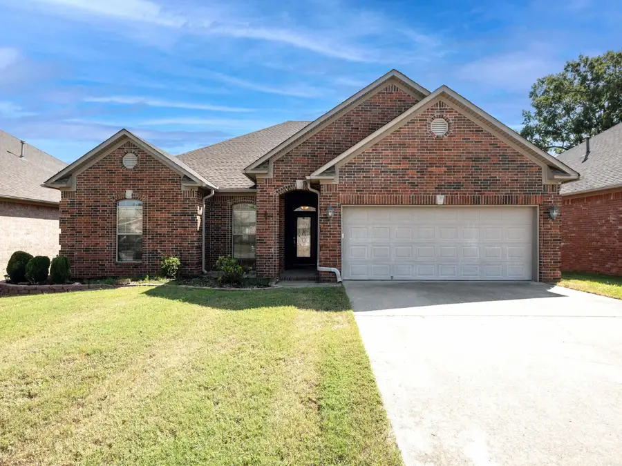 133 Sancerre Drive, Maumelle, AR 72113 - #2