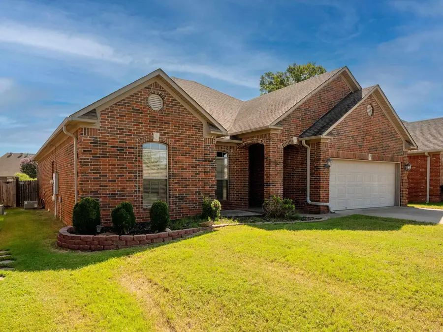 133 Sancerre Drive, Maumelle, AR 72113 - #3