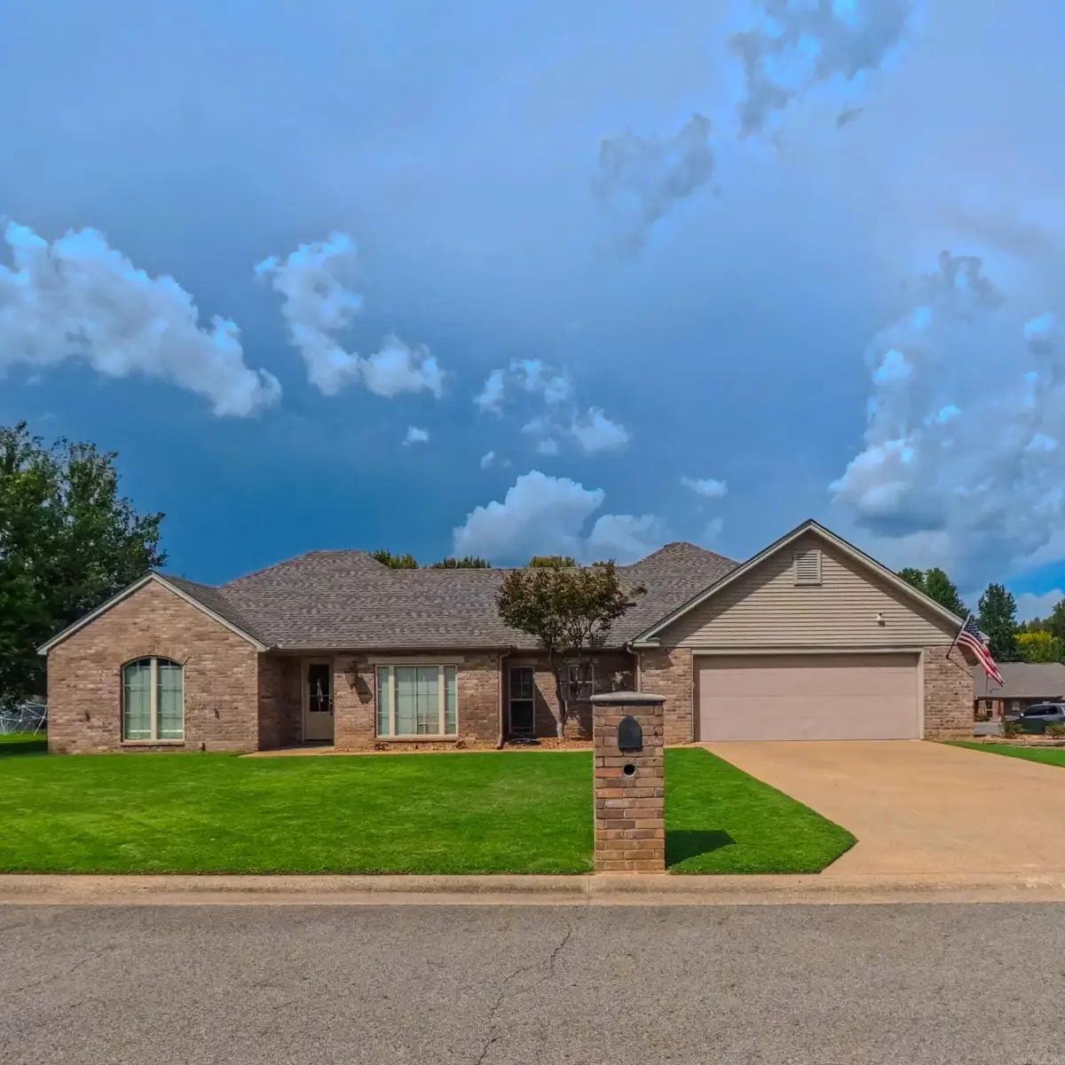 12 Meadowview Dr., Searcy, AR 72143 - #1