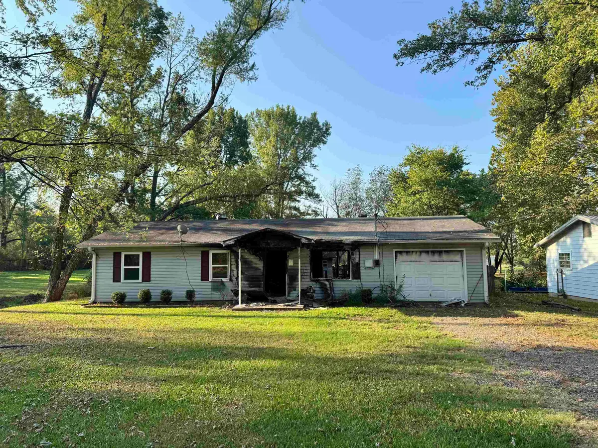 2004 Missouri Ave., Mena, AR 71953 - #1