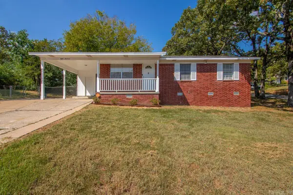 800 Buttercup Circle, North Little Rock, AR 72118
