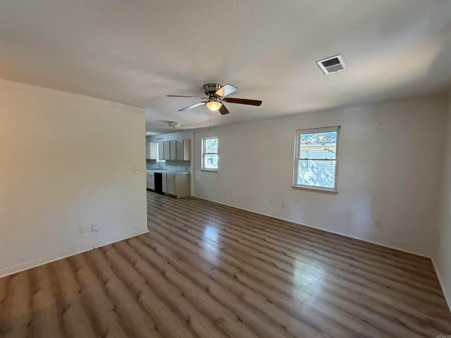 212 Bayard Street, Hot Springs, AR 71913 - #3