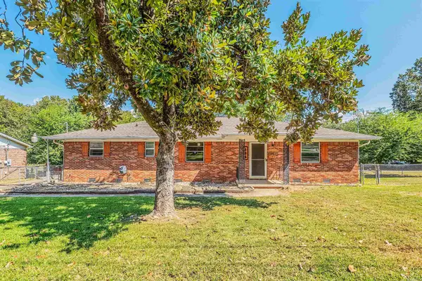 406 S Claremont Ave, Sherwood, AR 72120