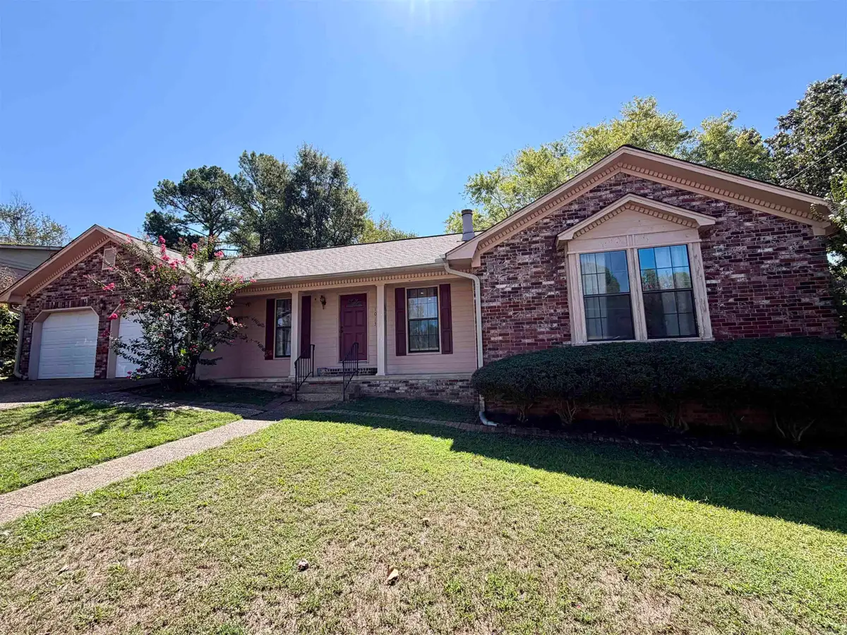 1013 Woodlawn Avenue, Hot Springs, AR 71913 - #1