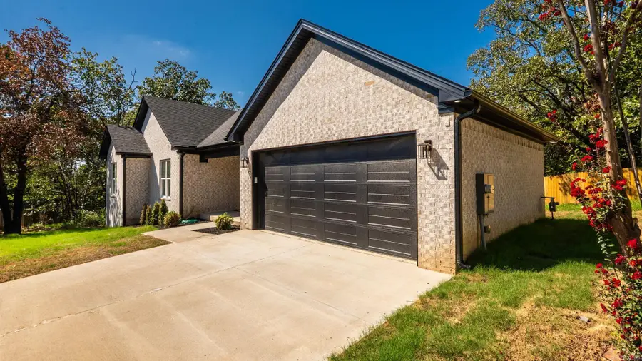 9 Idlewood Place, Maumelle, AR 72113 - #3