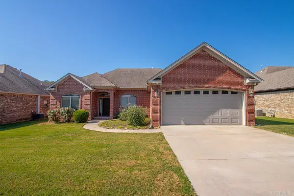 9517 Meadow Creek Dr, Sherwood, AR 72120