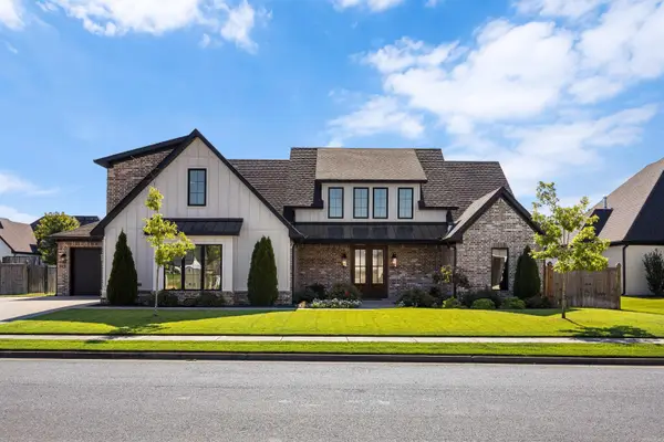 7321 Lake Point Circle, Benton, AR 72019