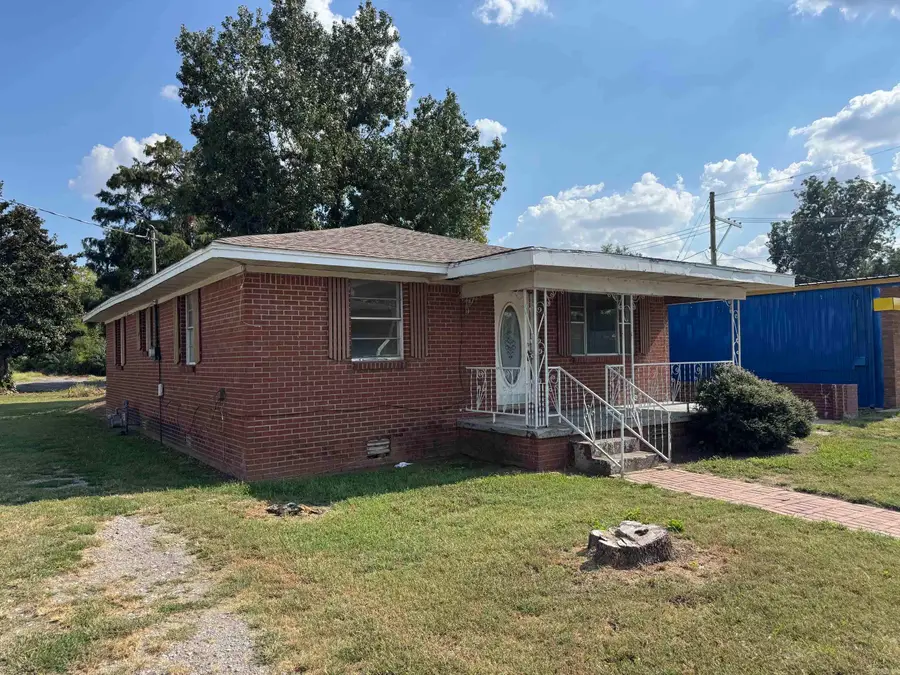 131 S Walnut Street, Steele, MO 63877 - #2