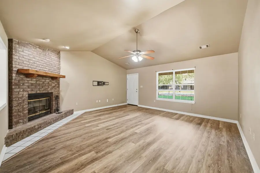 2 Tumblewood Dr, Conway, AR 72032 - #2