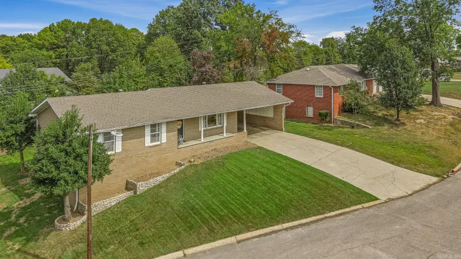 1509 Crestview Drive, Paragould, AR 72450 - #2