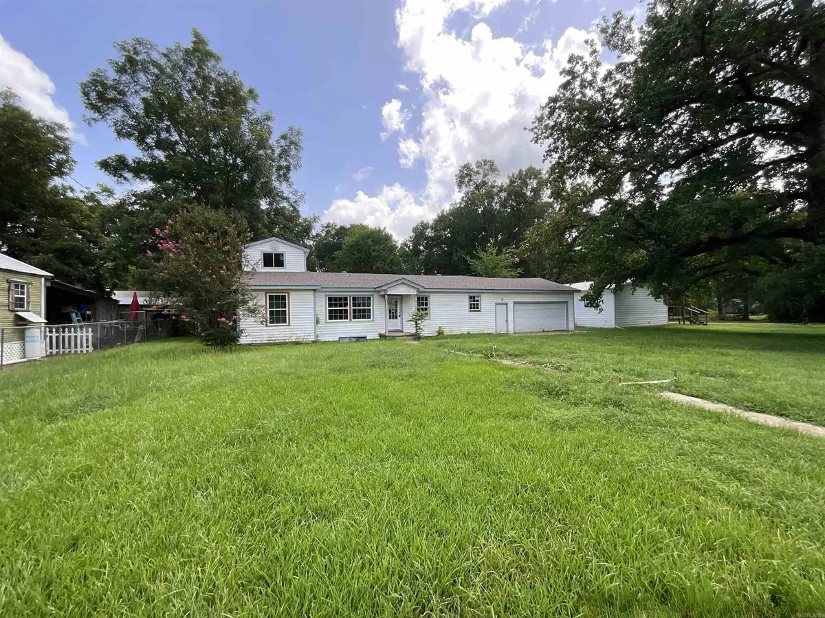 308 E Douglas, Jefferson, TX 75657 - #1