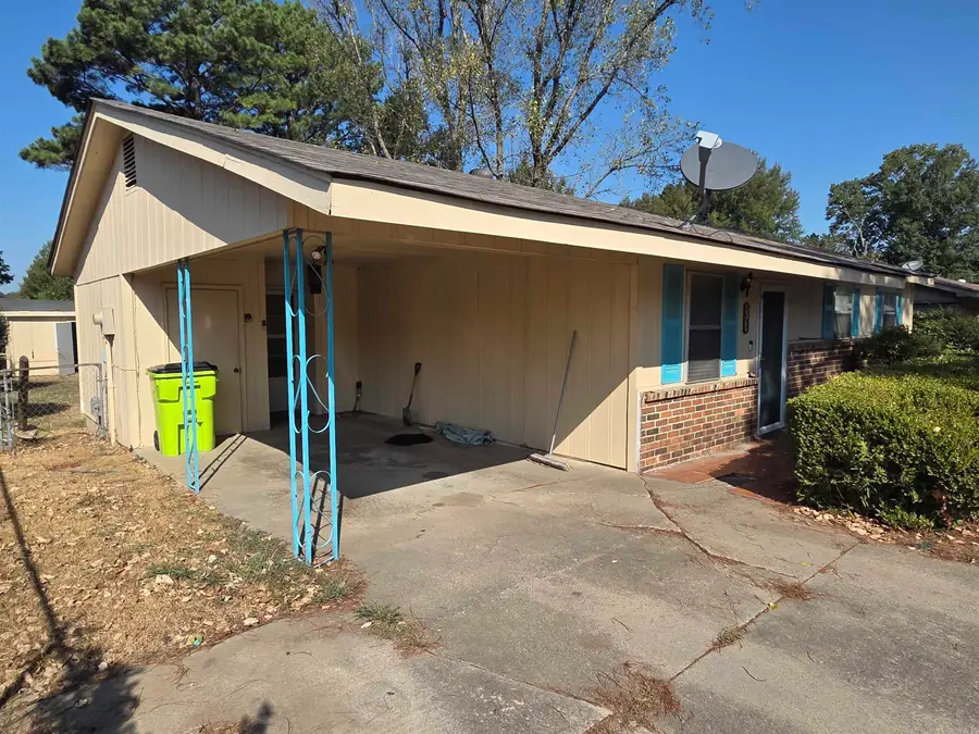 1603 N Lowe St, Stuttgart, AR 72160 - #2