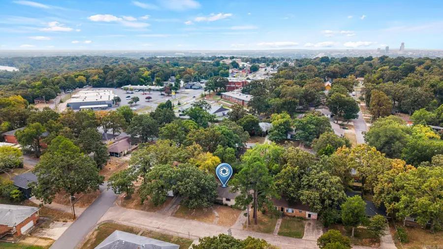 206 W J Avenue, North Little Rock, AR 72116 - #3