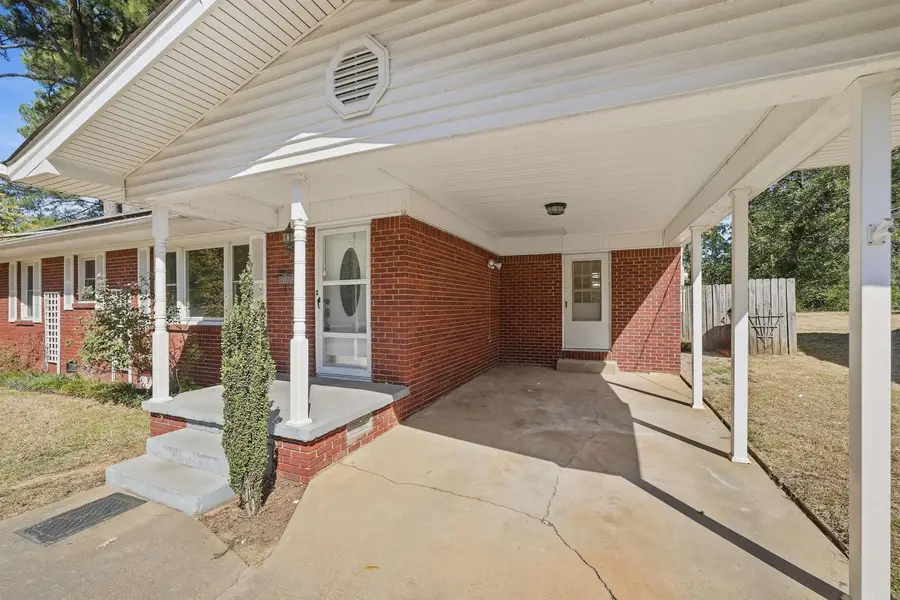 1812 W Center Ave, Searcy, AR 72143 - #3