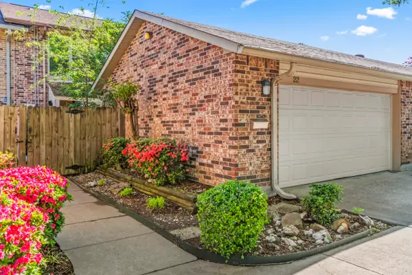 22 Wickford Lane, Little Rock, AR 72212
