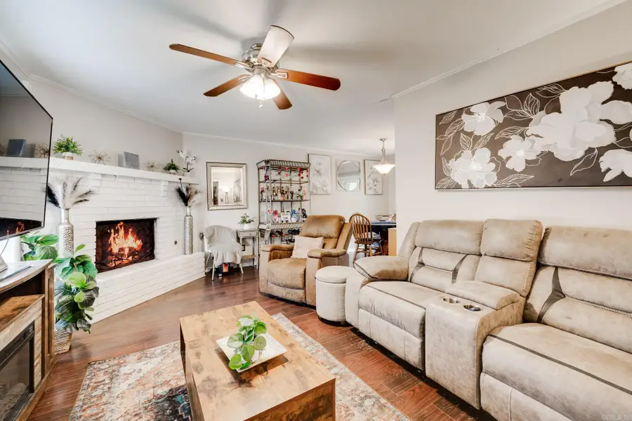 109 Robin Glen Drives, Sherwood, AR 72120 - #3