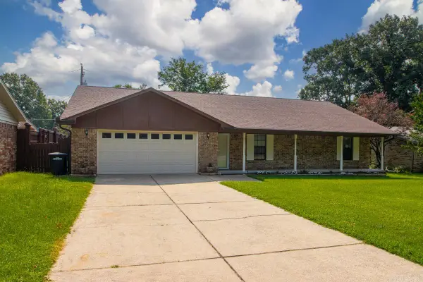101 Crossbow Ct, Sherwood, AR 72120