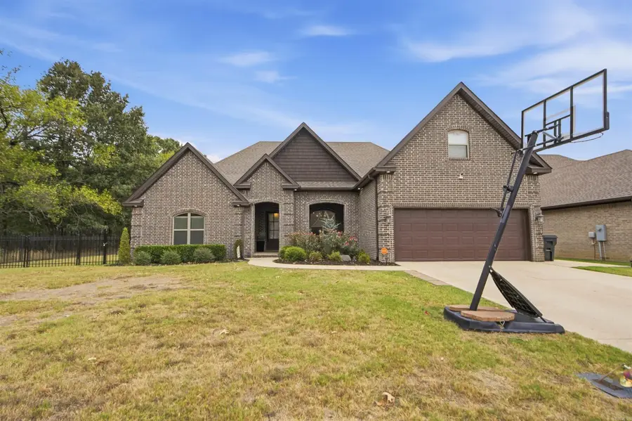 6612 Merrell Drive, Jonesboro, AR 72404 - #2