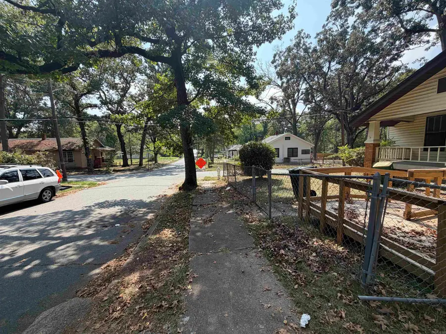 2124 S Valentine Street, Little Rock, AR 72204 - #3