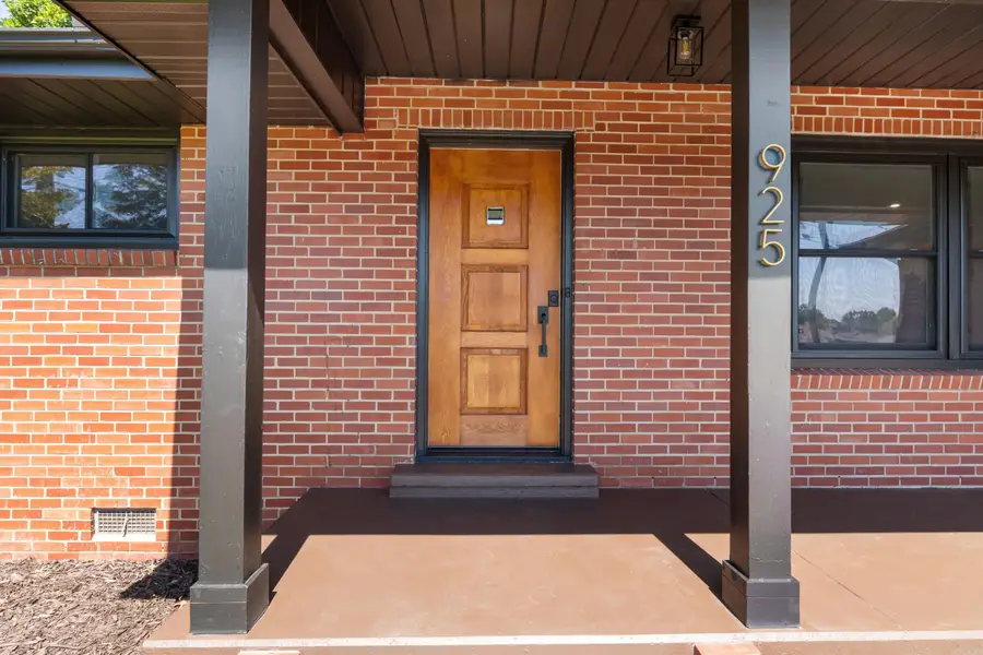 925 E 6th Street, Mountain Home, AR 72653 - #2