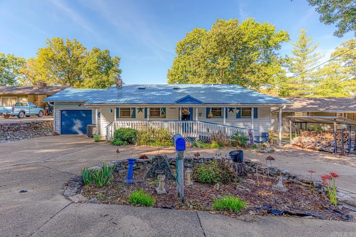 246 E Lakeshore Dr, Cherokee Village, AR 72529 - #1