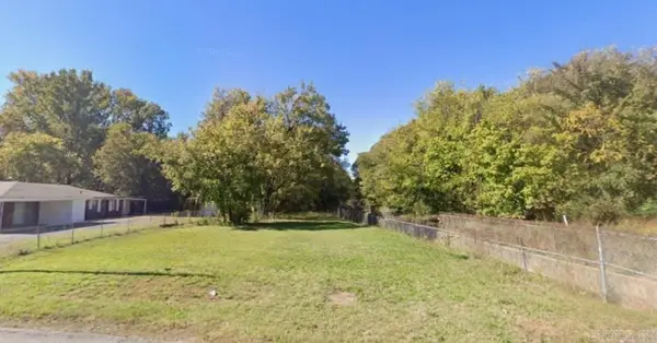 2102 S Georgia Street, Pine Bluff, AR 71601
