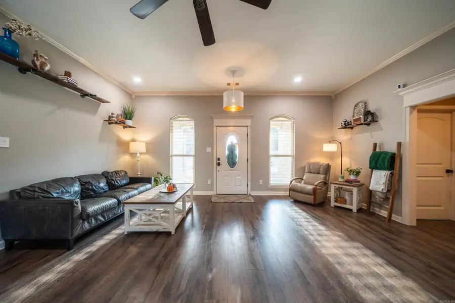 146 Pleasantwood Drive, Maumelle, AR 72113 - #3