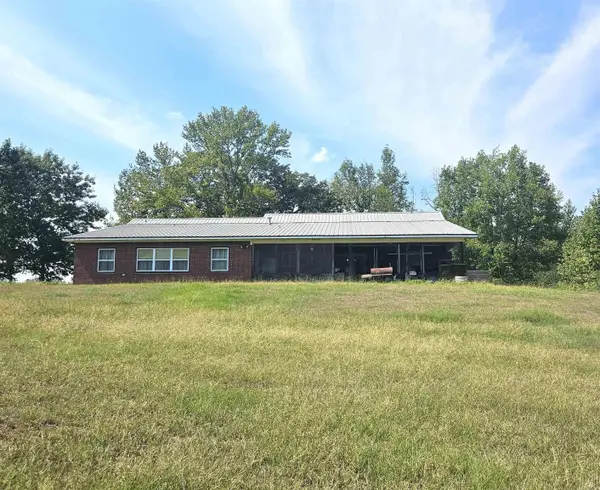 157 & 161 Oak Hill Road, Nashville, AR 71852