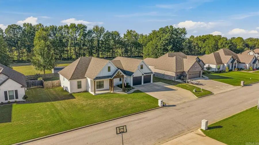 3804 Stone Ridge, Paragould, AR 72450 - #2