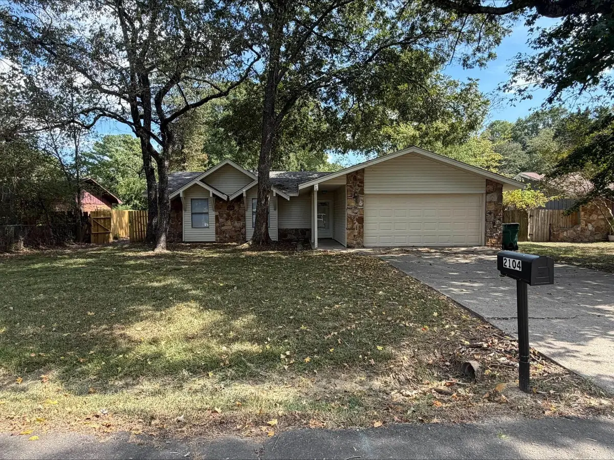 2104 West Street, Conway, AR 72032 - #1