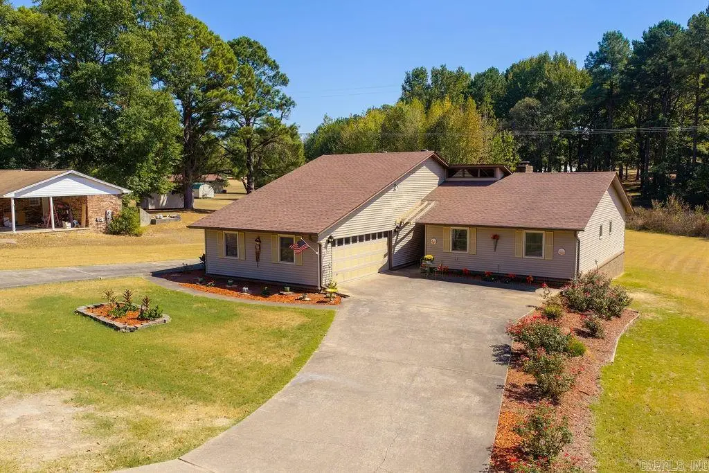 205 Clubhouse Dr., Bald Knob, AR 72010 - #1