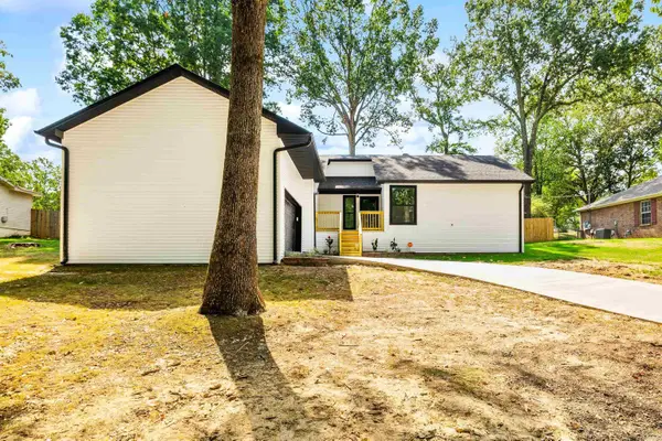 2711 Janet, Benton, AR 72015