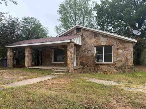 1006 W Mcrae Avenue, Searcy, AR 72143