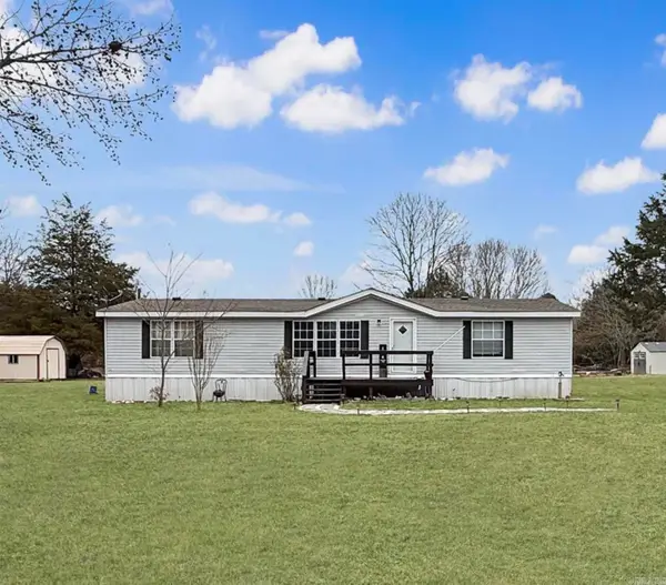 144 Valley Oaks Dr., Heber Springs, AR 72543