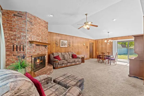 9 Pebble Brook, Conway, AR 72034
