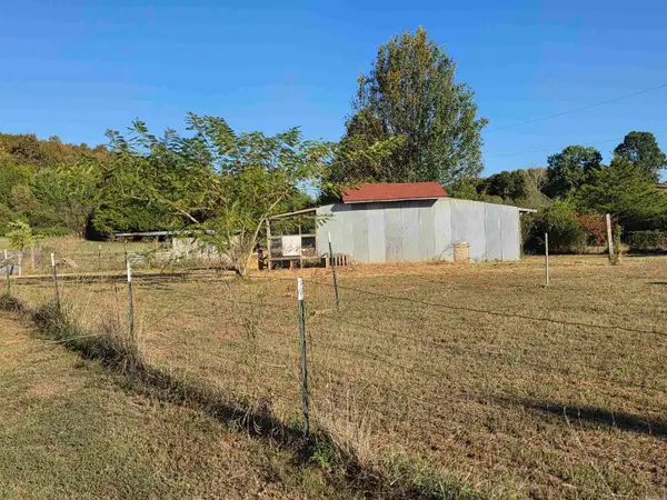 1195 Hwy 5, Romance, AR 72136