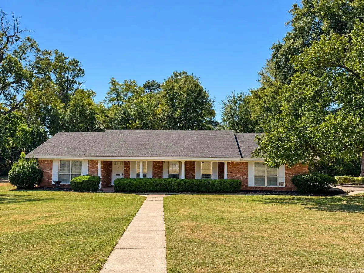 307 W 4th Street, Fordyce, AR 71742 - #1
