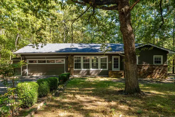 6 La Vega Lane, Hot Springs Village, AR 71909