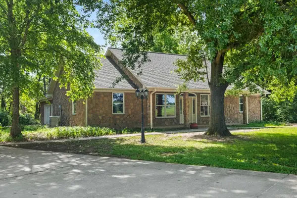 645 Drye Rd., Biscoe, AR 72017
