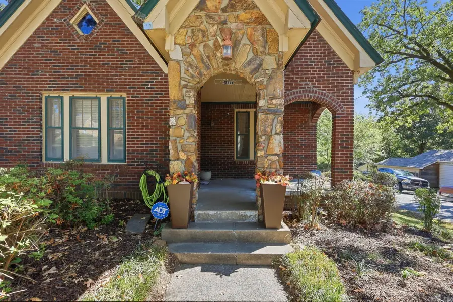 1323 S Tyler Street, Little Rock, AR 72204 - #2