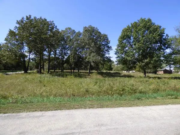 Wanda Circle, Highland, AR 72542