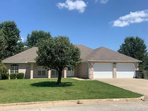 2903 Graystone Drive, Paragould, AR 72450
