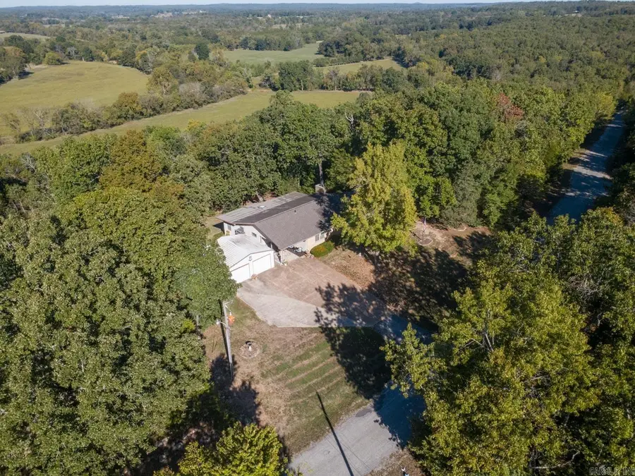 1319 Riverview Dr, Horseshoe Bend, AR 72512 - #2
