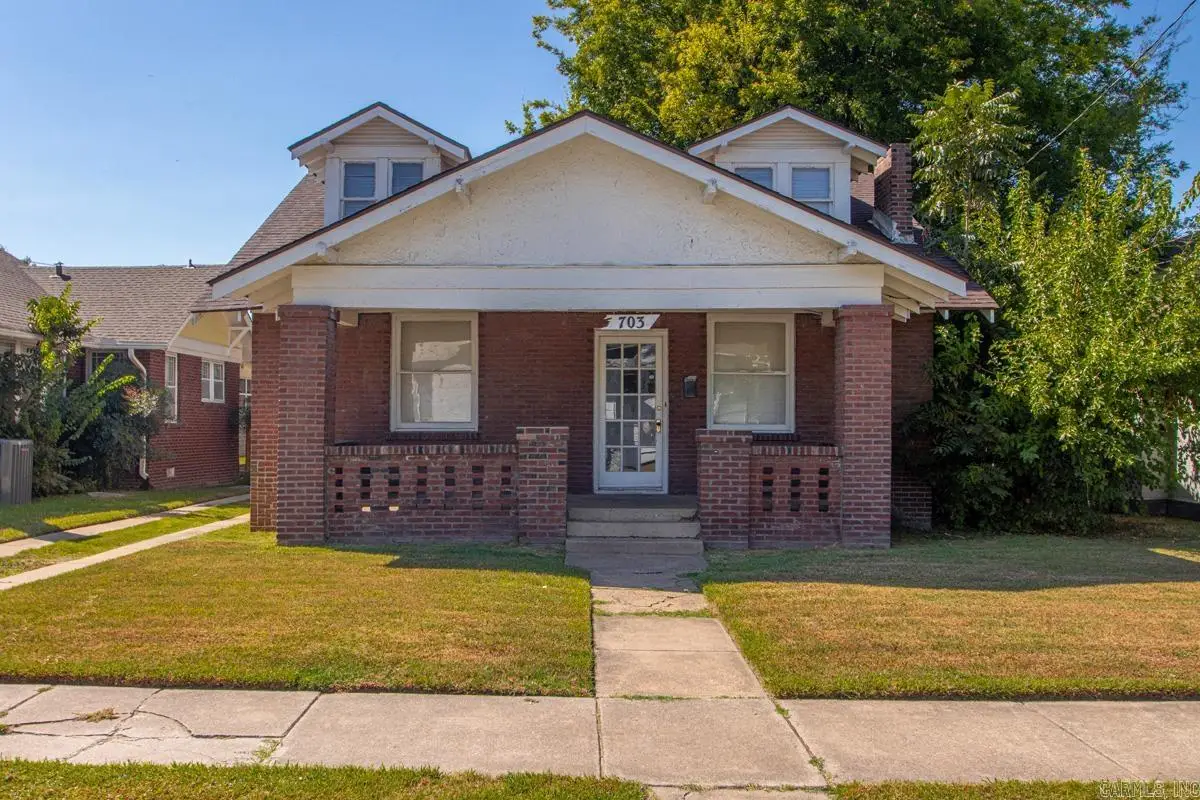 703 Willow St, North Little Rock, AR 72114 - #1