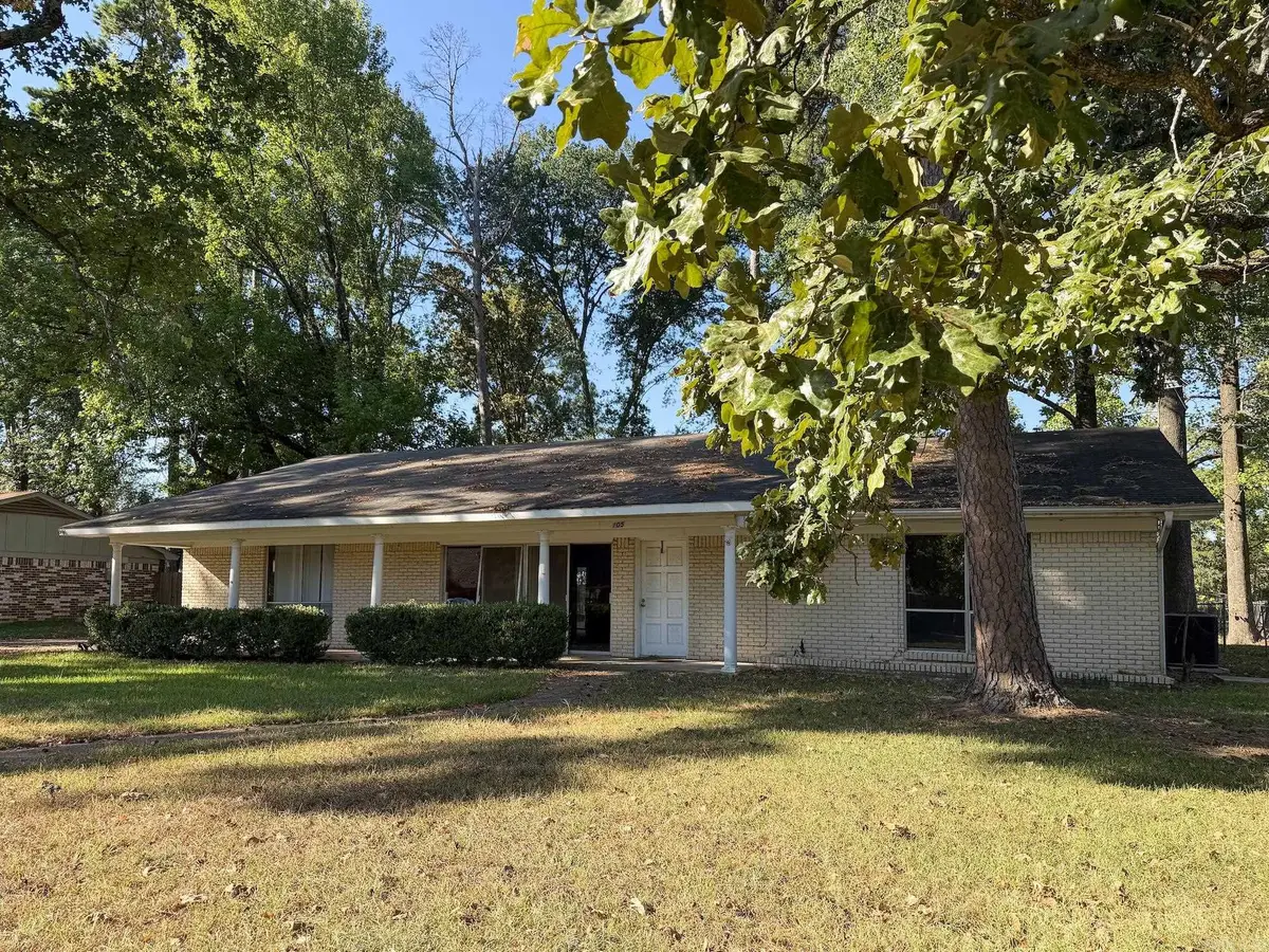 105 Woodbriar Way, Wake Village, TX 75501 - #1